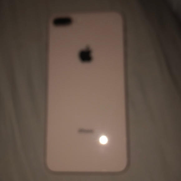 iPhone 8+ - Picture 2 of 2